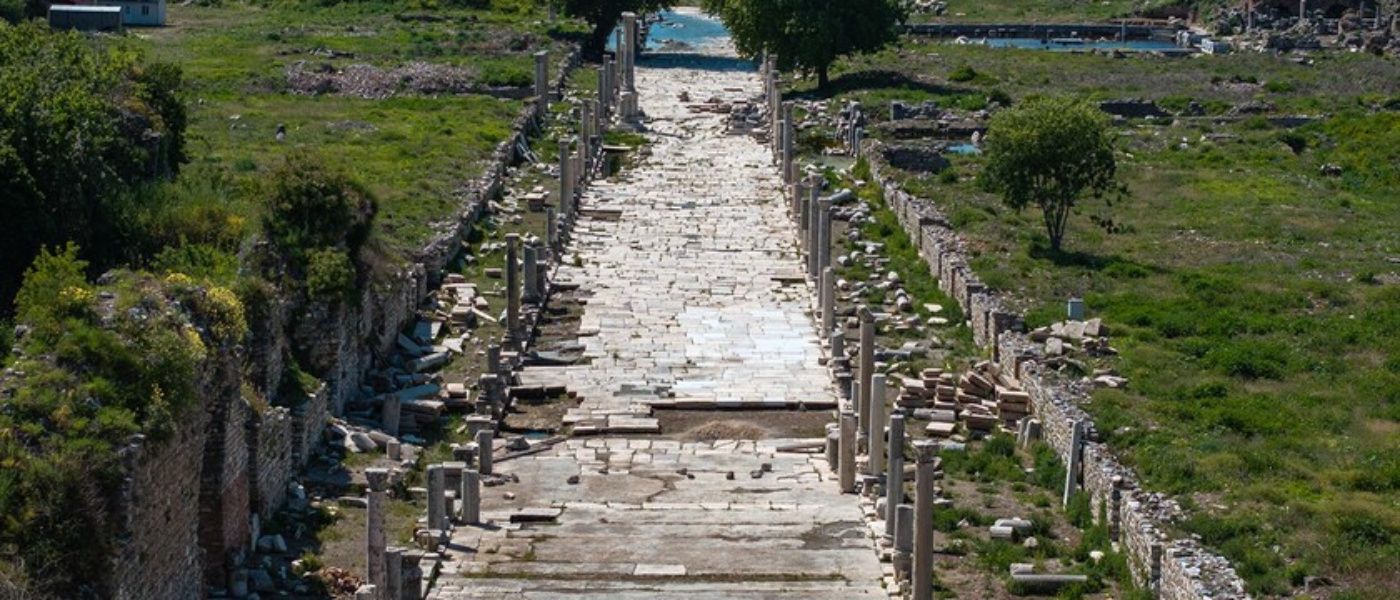 Efes’te taşların restorasyonu için “hastane” kuruldu