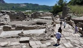 Aspendos’un ana caddesi ortaya çıkarıldı
